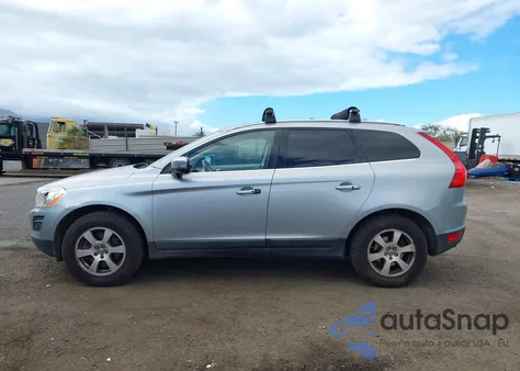 2012 Volvo Xc60 3.2/3.2 Platinum/3.2 Premier/3.2 Premier Plus из США, поврежденный, VIN YV4940DL2C2301391